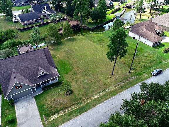 5th image of 18230 Steele Point Dr