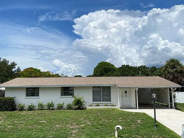 2211 Outer Dr, Sarasota, FL 34231