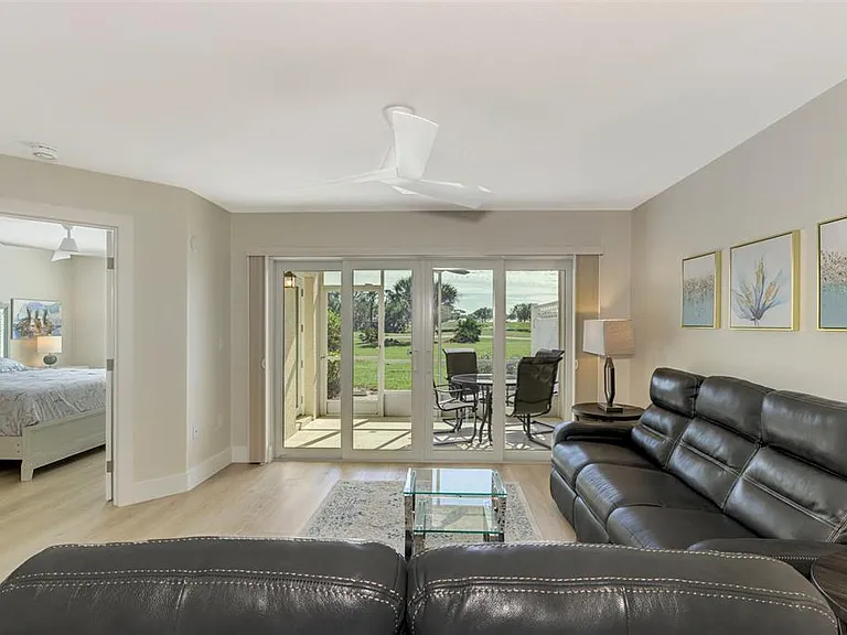 917 Wexford Blvd #917 — Photo 9
