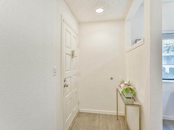 3rd image of 1432 Rocklin Ct