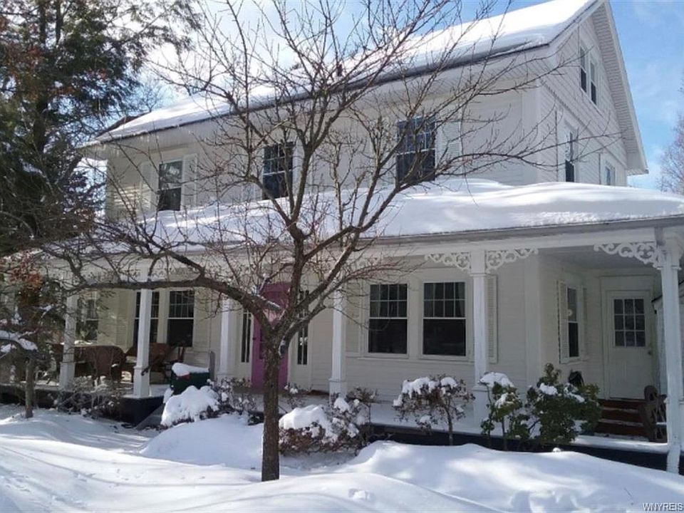 1st image of 34 Chauncey Ln