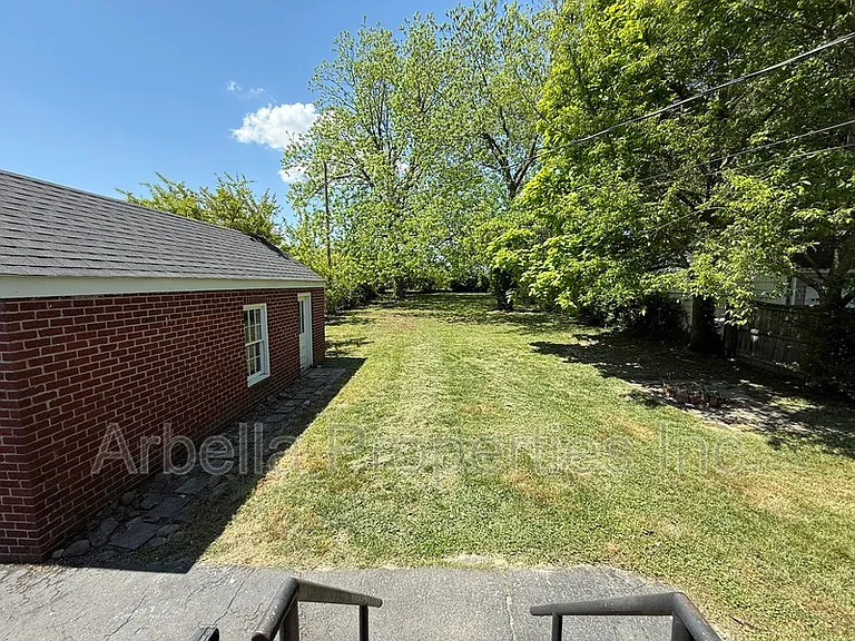 1437 Valley St — Photo 28
