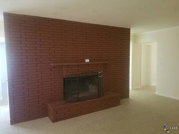 2nd image of 141 E Heil Ave
