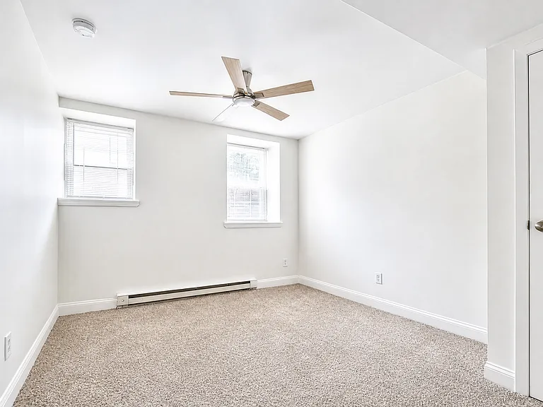 47th Street Apartments — Photo 7