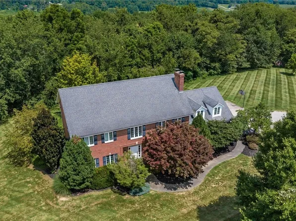 4700 Tranquility Ln, Zanesville, OH 43701