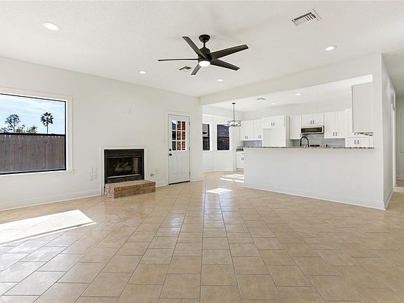 3rd image of 38 Sawgrass Dr