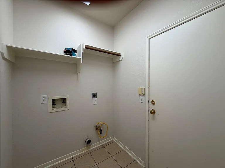 7426 Maple Run Dr — Photo 20