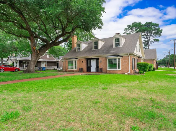 601 N 25th St, Corsicana, TX 75110