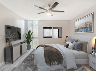 15106 Magnolia Blvd #B12, Sherman Oaks, CA 91403