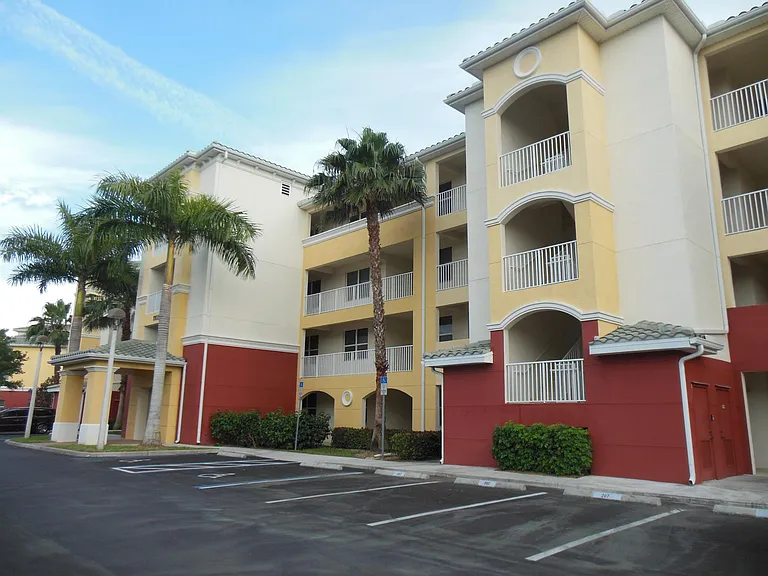 11021 Gulf Reflections Dr #306 — Photo 32