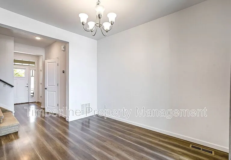 811 Marine Corps Dr — Photo 9