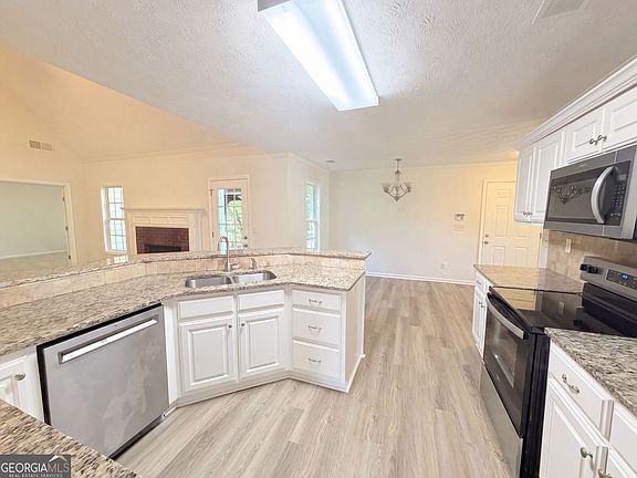 2nd image of 2050 Windfield Dr
