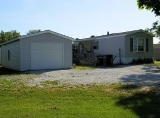 1 James Cir, Saint Albans, VT 05478