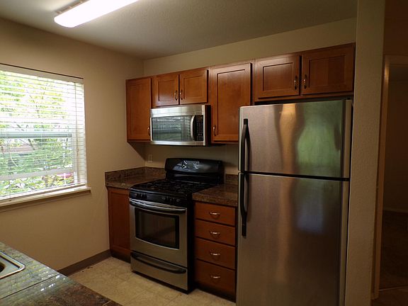 5th image of 15052 NW Central Dr APT 908