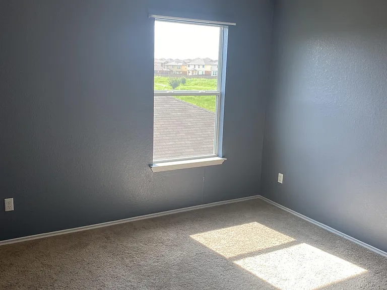 3216 Claymore St — Photo 13