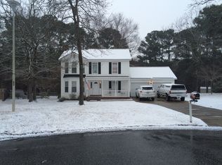 2079 Baywater Dr, Fayetteville, NC 28304