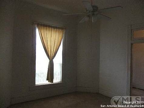 5th image of 602 Prado St