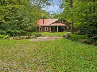 819 Pioneer Rd, Rockwood, PA 15557