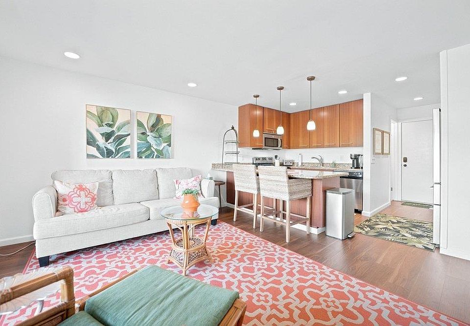 1st image of 3740 Lower Honoapiilani Rd APT F303