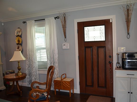 4th image of 3286 Barbourville Rd