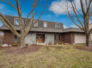 1490 Wood Ave, Downers Grove, IL 60515