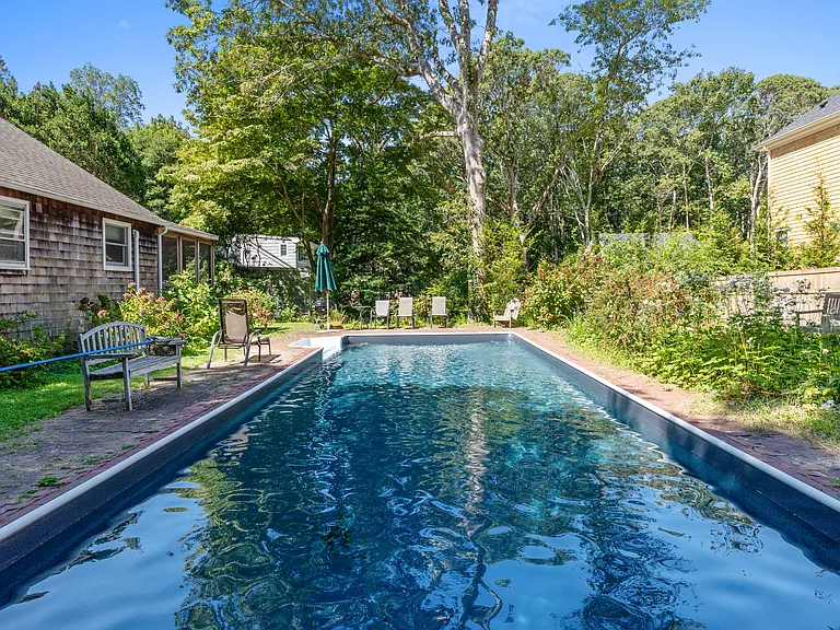 5 Peconic Bay Ave — Photo 19