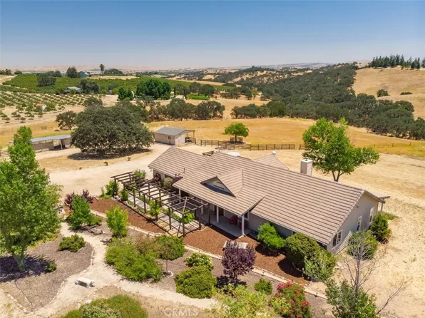 6075 Vista Del Paso, Paso Robles, CA 93446