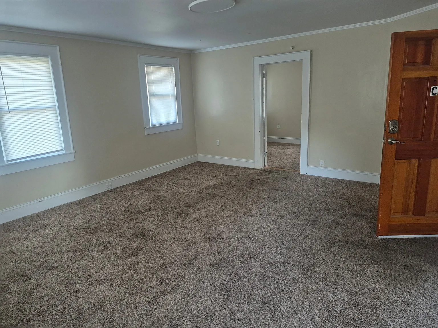1 bed, 800 sqft, $925 — Photo 2