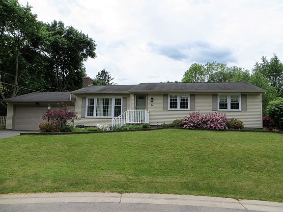 2nd image of 21 Meadowlark Dr