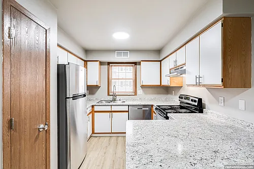 3121 Forest Rdg Photo 1