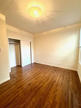 2030 Powell St — Photo 14