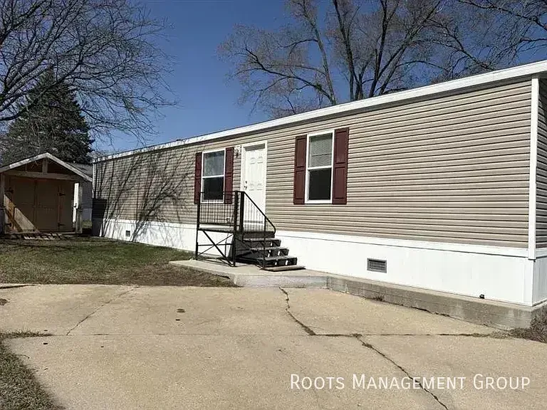 666 S Bluff St #746 — Photo 1
