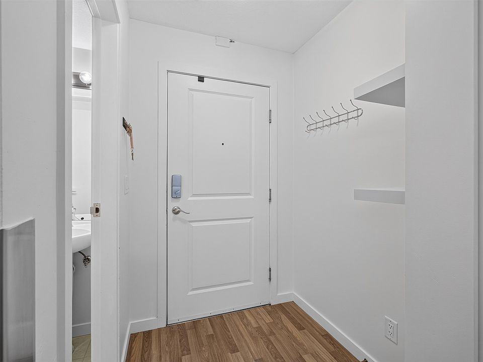 1st image of 547 Yates Rd #211