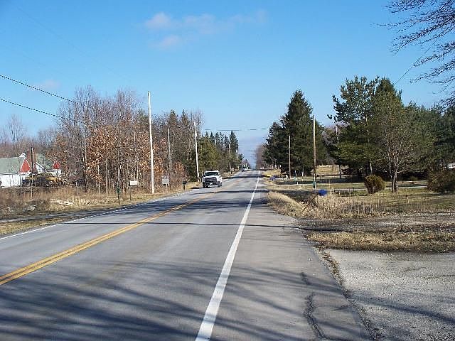 2nd image of 2425 Ridge Rd