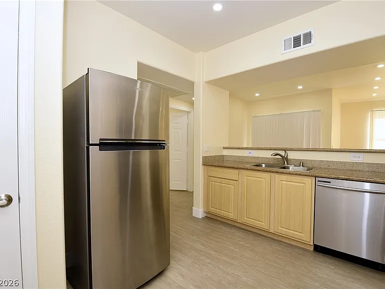 8000 Badura Ave #1092 — Photo 8