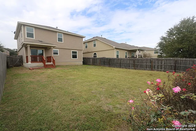 3 bed, 2.5 bath, 2088 sqft, $1,650 — Photo 3