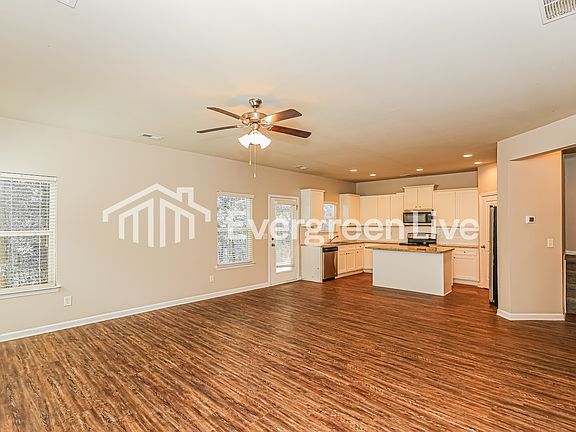 3rd image of 6015 Raventree Ct