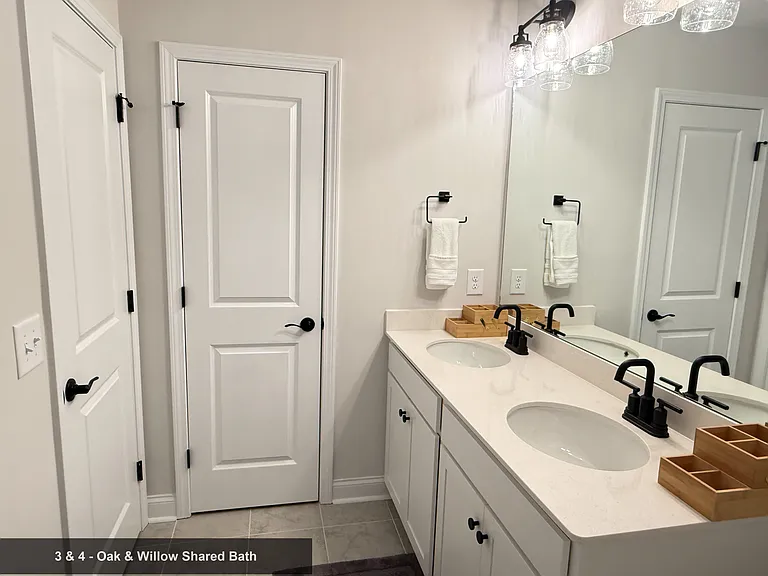 4045 Grommet Ct — Photo 27