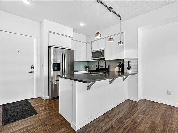 5th image of 120 S 18th Ave SW #411