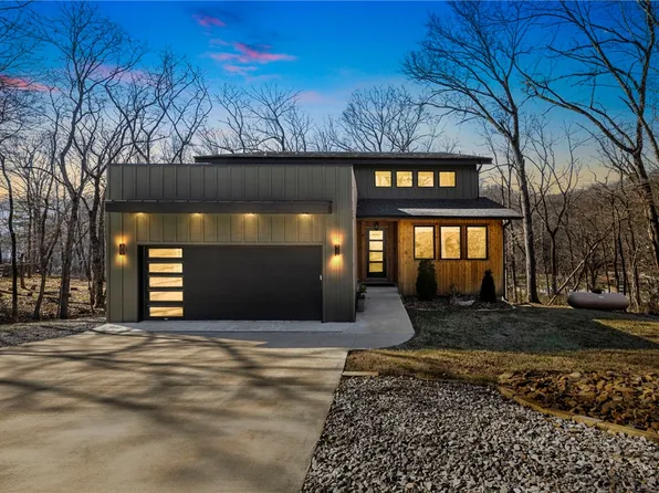 12 Manchester Dr, Bella Vista, AR 72714