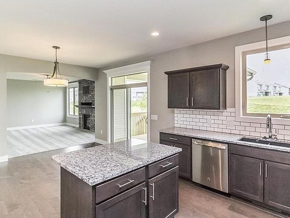5th image of 9763 Larchwood Dr