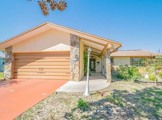 3819 Star Island Dr, Holiday, FL 34691
