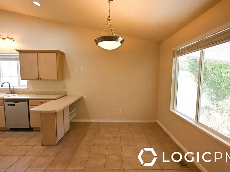 4616 S Zenia Meadows Ct #1 — Photo 13