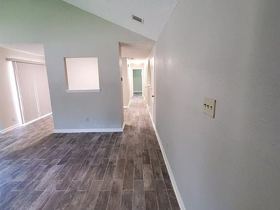 3rd image of 16106 Pasadero Dr