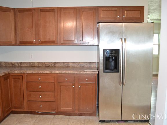 4th image of 6471 Glenmont Dr