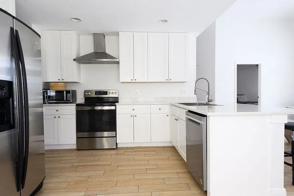 Miramontes Cir, Wellington — Photo 4