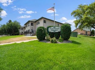 912 Hawthorne St Unit 104, Alexandria, MN 56308