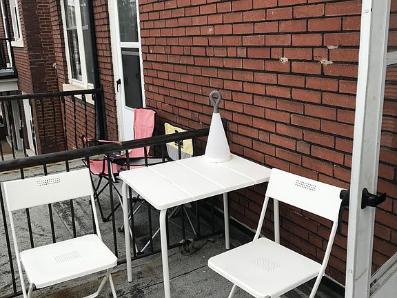 4th image of 1019-1021 Art Hill Pl