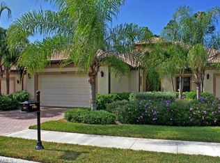 7543 Moorgate Point Way, Naples, FL 34113