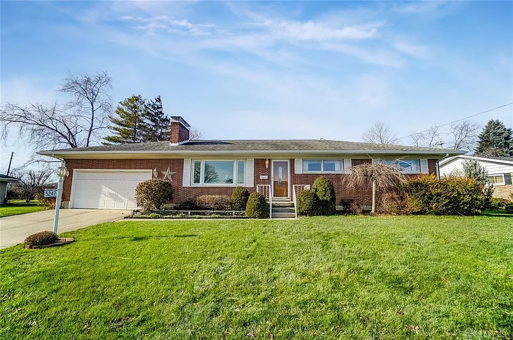 5247 Ridgewood Rd W photo 1